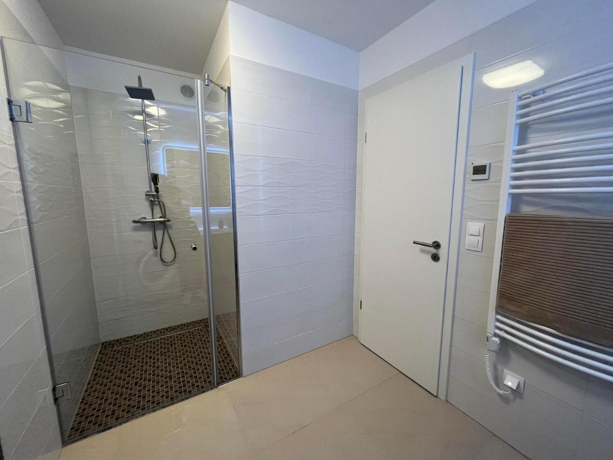 Swan Apartman - Keszthely Exterior photo